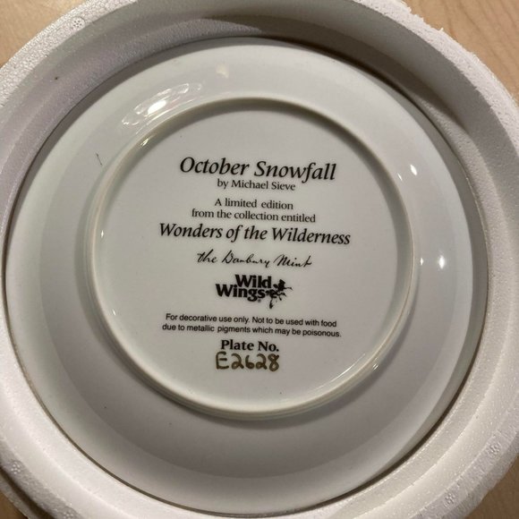 Danbury Mint "October Snowfall" LE Collector's Plate Wonders Of The Wilderness - Picture 2 of 2
